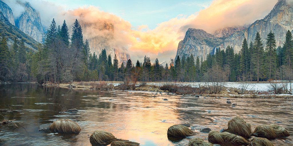 A 2:1 panorama crop of a colorful sunset as viewed from Valley View (a.k.a. The Gates of the Valley) in Yosemite National Park