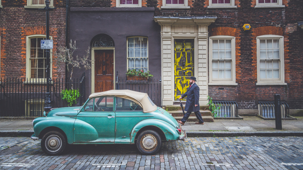 A great place to stride by for The Bowler Man in Elder Street London. This place looked like a film set and that car was perfect. 